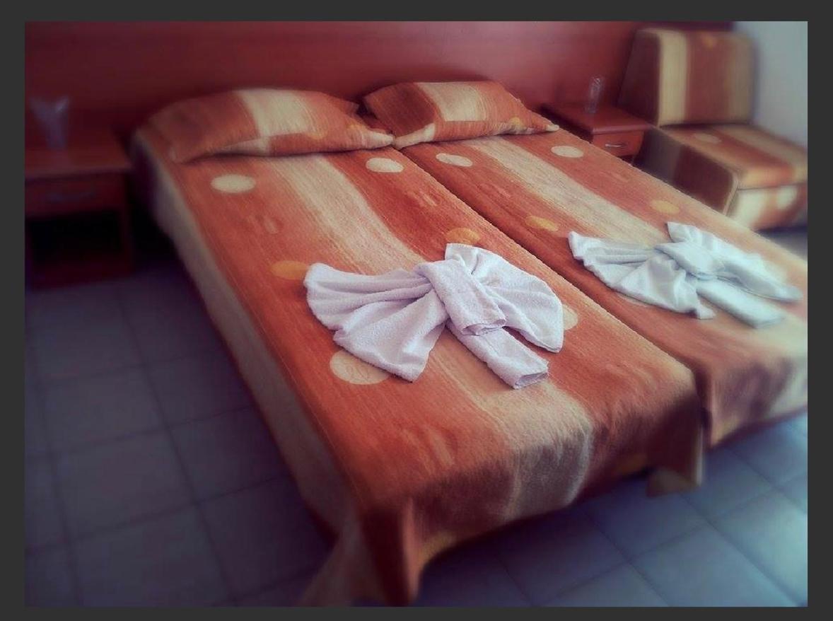 Hotel Concordia Plaza 2 à Primorsko Extérieur photo